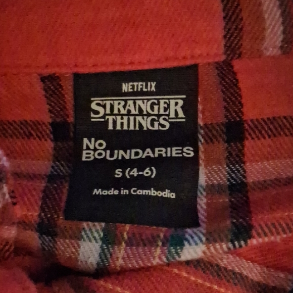 NWT! Stranger Things Flannel - Picture 9 of 11